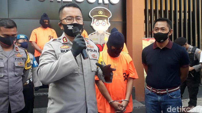 Oknum Guru Predator Seks di Bojonegoro Setubuhi 3 Model
