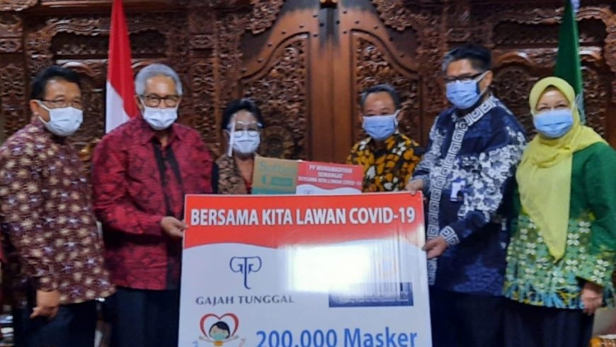 PP Muhammadiyah Menerima Sumbangan 200 Ribu Masker Dari Gajah Tunggal Group
