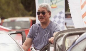 ricardo-gelael-alone