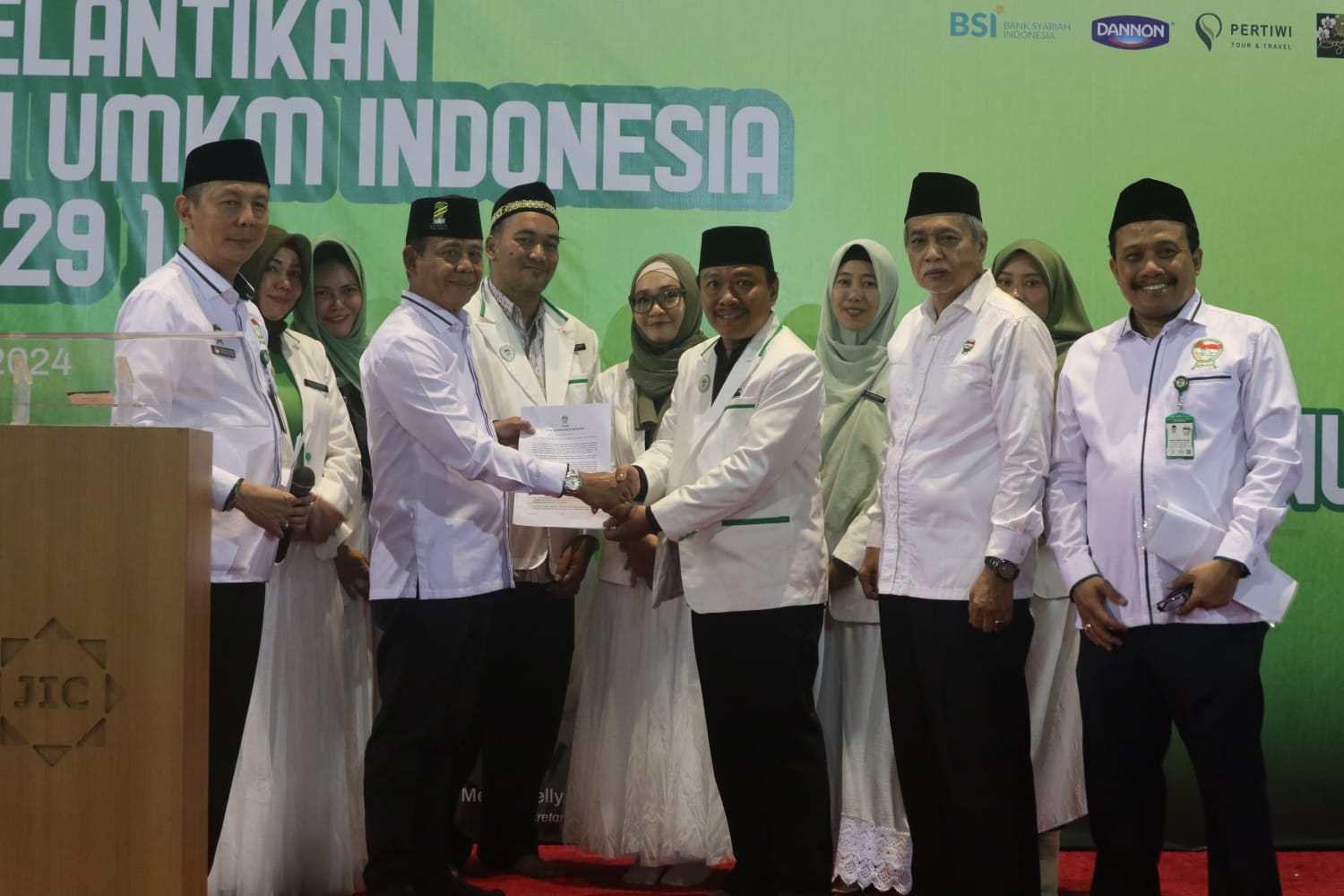 Gus Lutfi dan Nelly Hassan resmi Jadi Ketua dan Sekretaris PERAN UMKM DK Jakarta