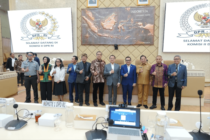 Atas Nama Pemerintah, Mendagri Sepakati RUU 15 Kabupaten/Kota Dibawa ke Paripurna